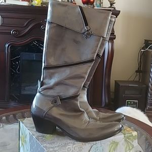 Women's SIREN BY MARK NASON. BOOTS.